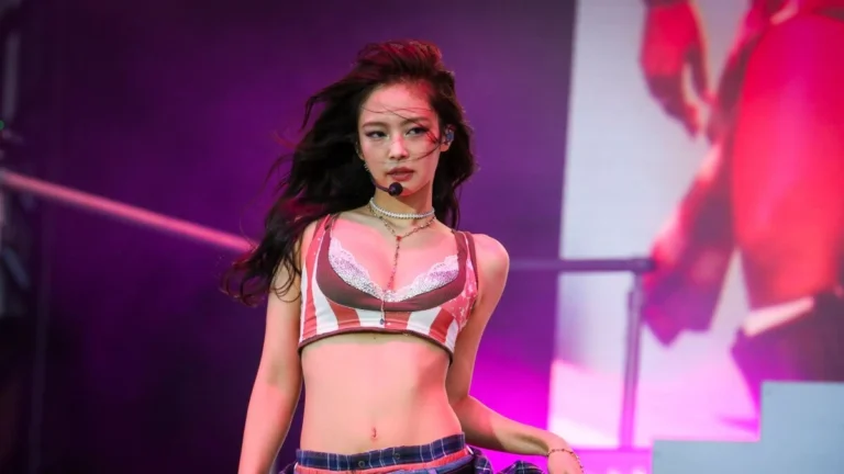 18 Straight Weeks in the Top 10 Made Dracula a K-pop Record for Jennie