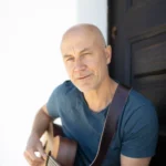 Zueri by Dave Curl Makes the Singer's Own Spotify Top Ten with a Zurich Busker's Story