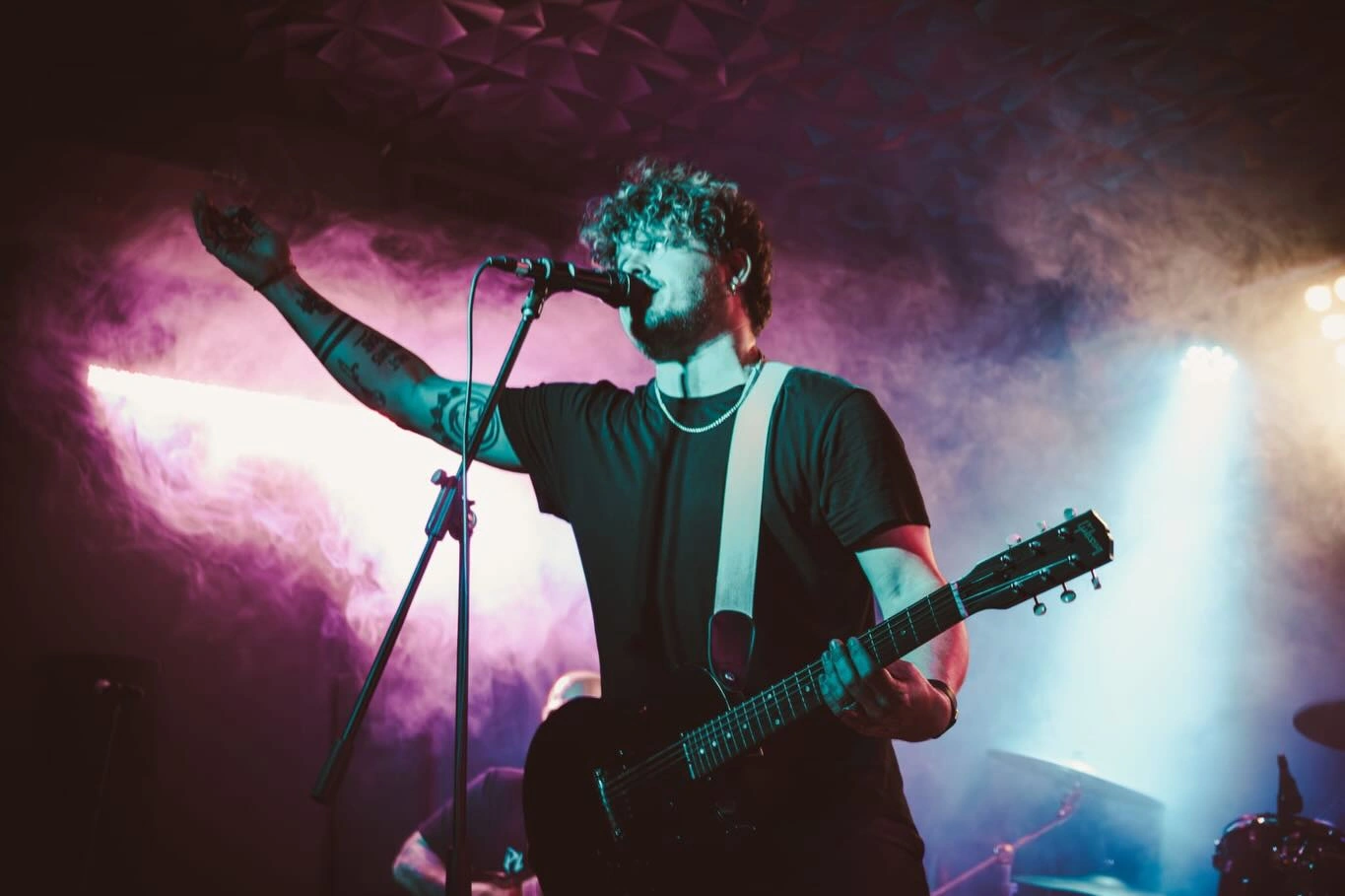 Nikita by Hometown Heroes Is a Rome Pop Punk Single for Listeners Raised on 90s Rock